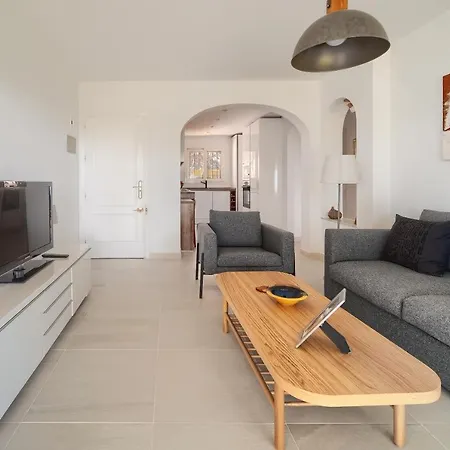 31 Miraflores Jardin B, Gorgeous Views, Pool, Wifi Апартаменты Ла-Кала-де-Михас
